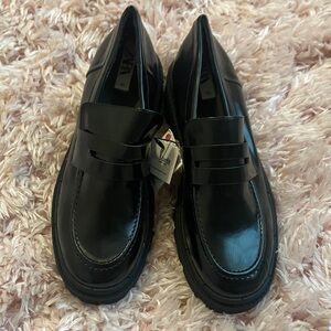 Zara Black Women's Slip-On Loafers